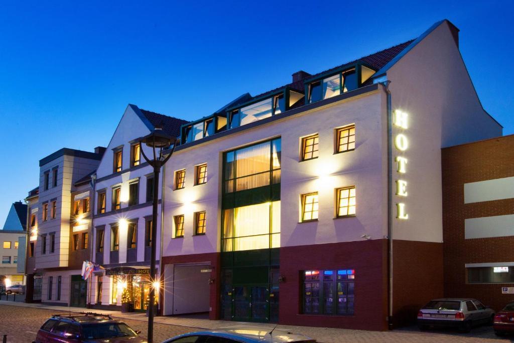 Hotel Grodzki Business & Spa Stargard Szczeciński Exterior foto